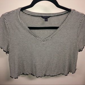 Black and white striped cropped t-shirt